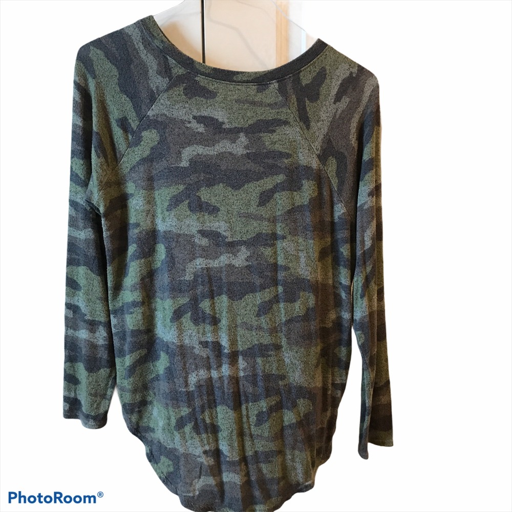 American Eagle Soft  Camouflage Sweater FALL AUTUMN COZY  Sz Med